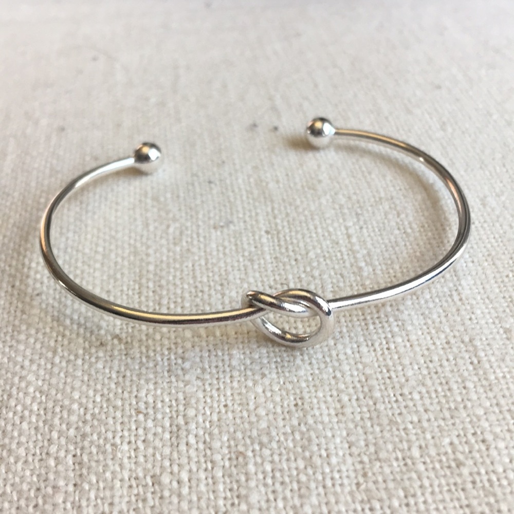 ✨ tying the knot ✨ bracelet